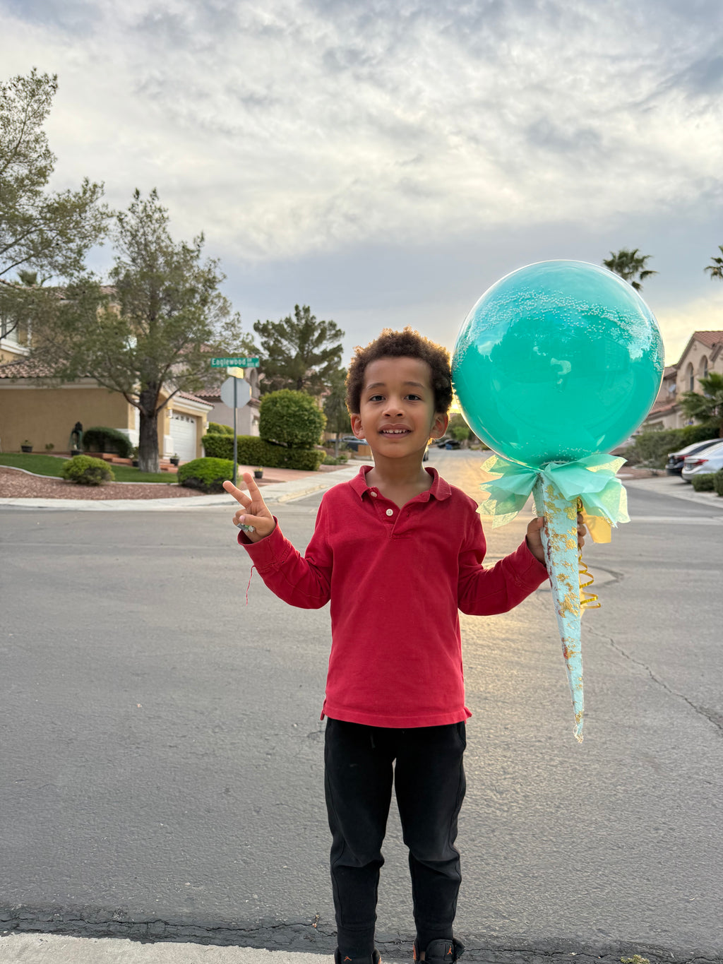 Teal Pearl Bubble Cone