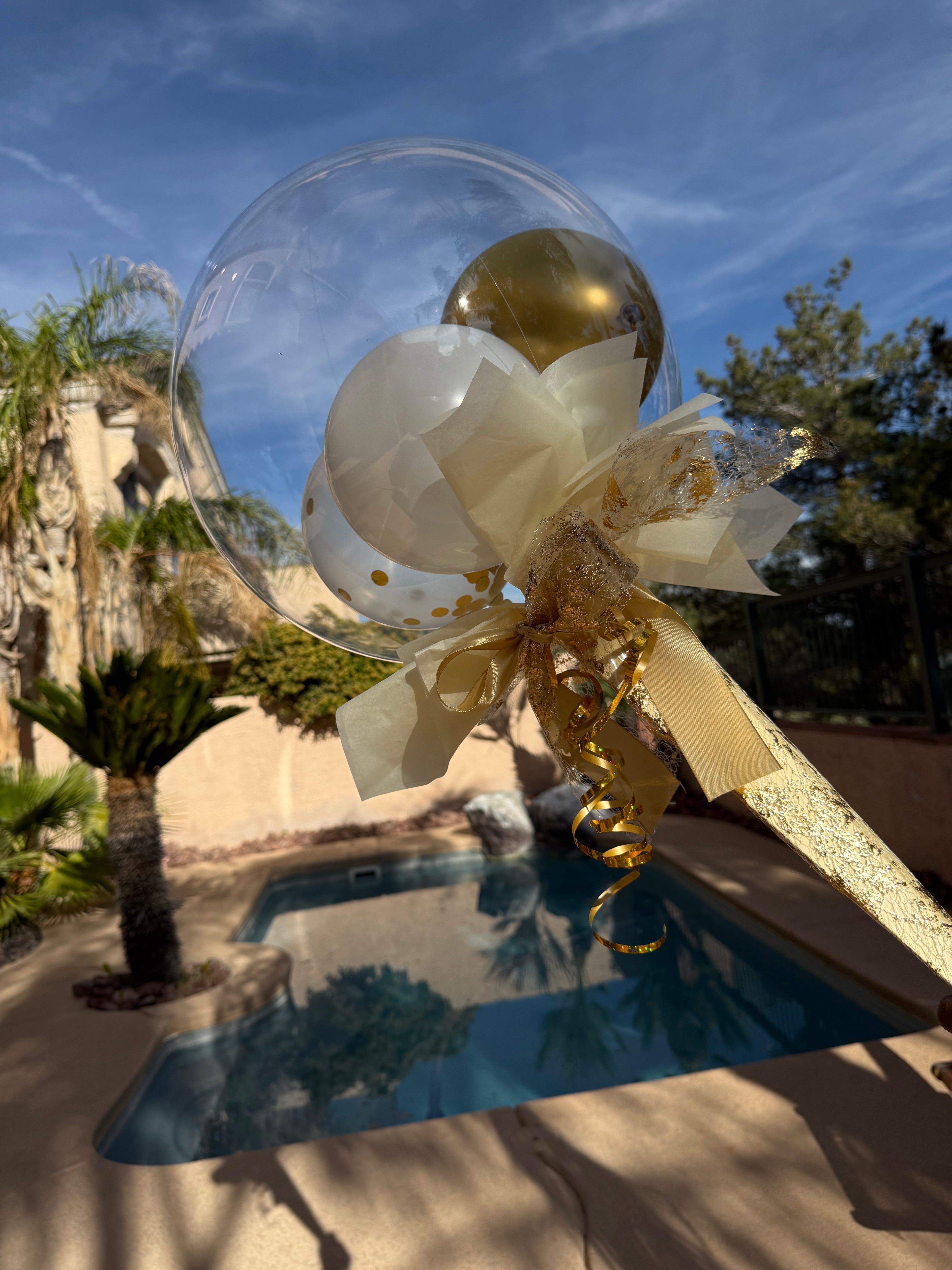 Golden Luxe Bubble 🎈✨