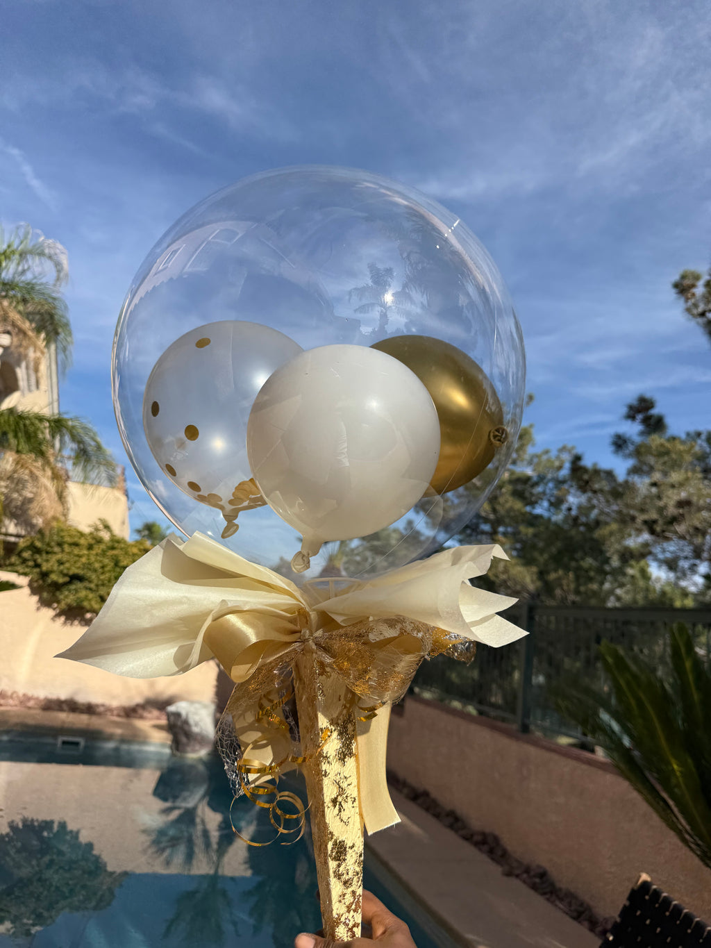 Golden Luxe Bubble 🎈✨